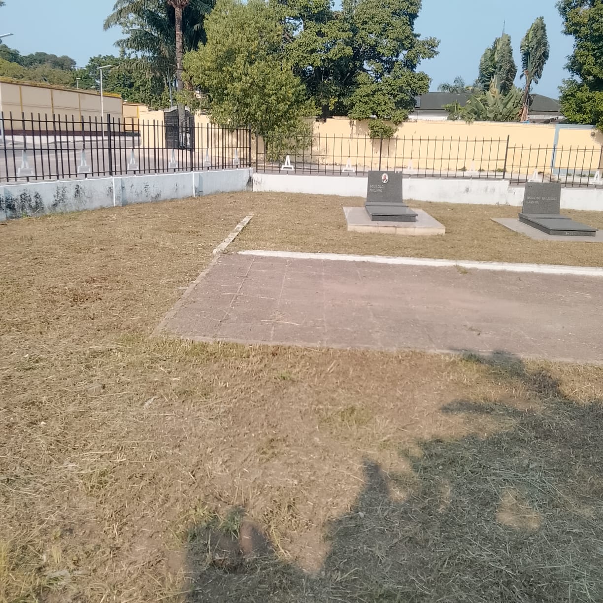 Photo 15 — état après, cimetière des victimes du vol U.T.A. (1989)